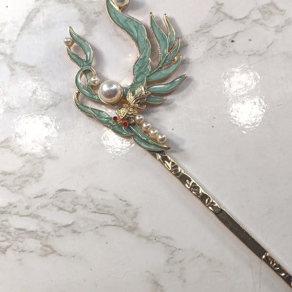 Ornamental Hair pin - Picture 1 of 6